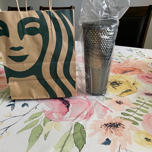 Starbucks 2020 24oz Black Iridescent Tumbler - Picture 4 of 5